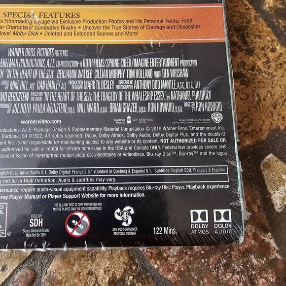 In The Heart Of The Sea Blu-ray Chris Hemsworth PG-13 2015 122 Mins - Picture 4 of 7